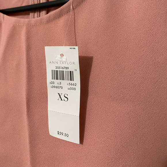 Ann Taylor Floral Peach Tank Top Size XS NEW - Picture 3 of 4